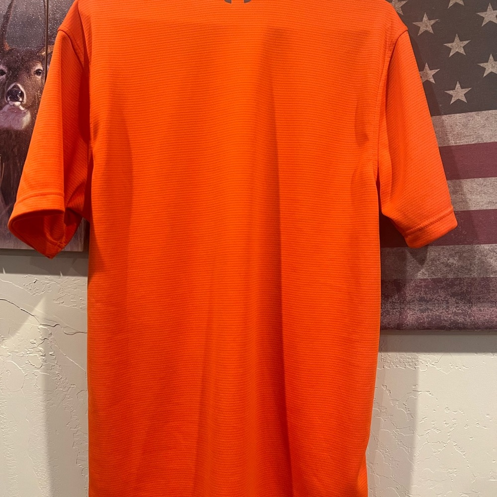 Men’s under armour medium polo golf shirt - Picture 3 of 3